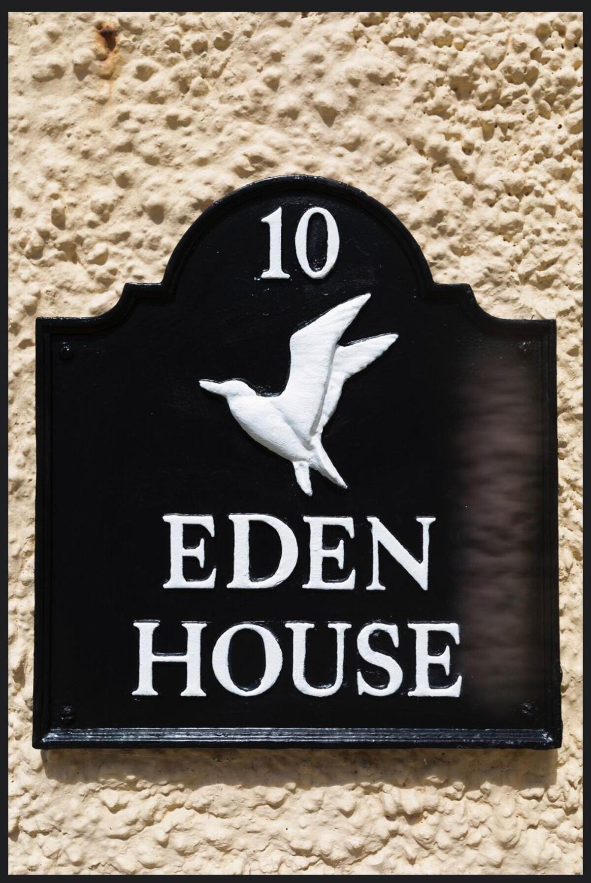 Eden House - Beach Apartments & Suites Saint Helier Jersey Exterior foto
